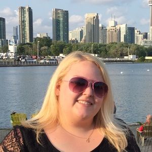 Meet your Posher, Amanda